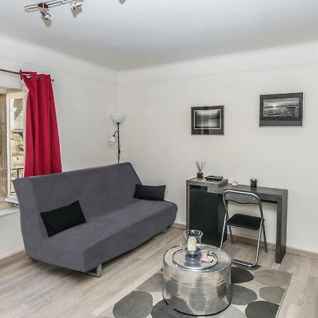 Studio Avec Vue Sur Les Arenes Arles Bagian luar foto