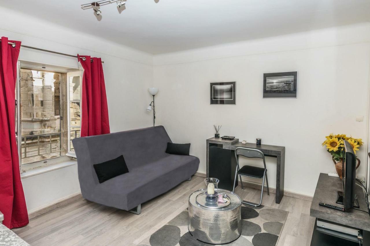 Studio Avec Vue Sur Les Arenes Arles Bagian luar foto